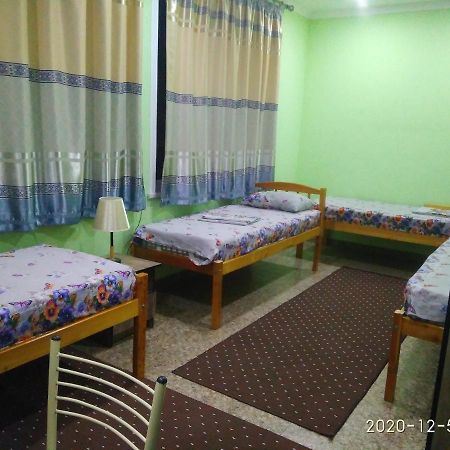 Hostel Bukhara Gold Tasjkent Exteriör bild