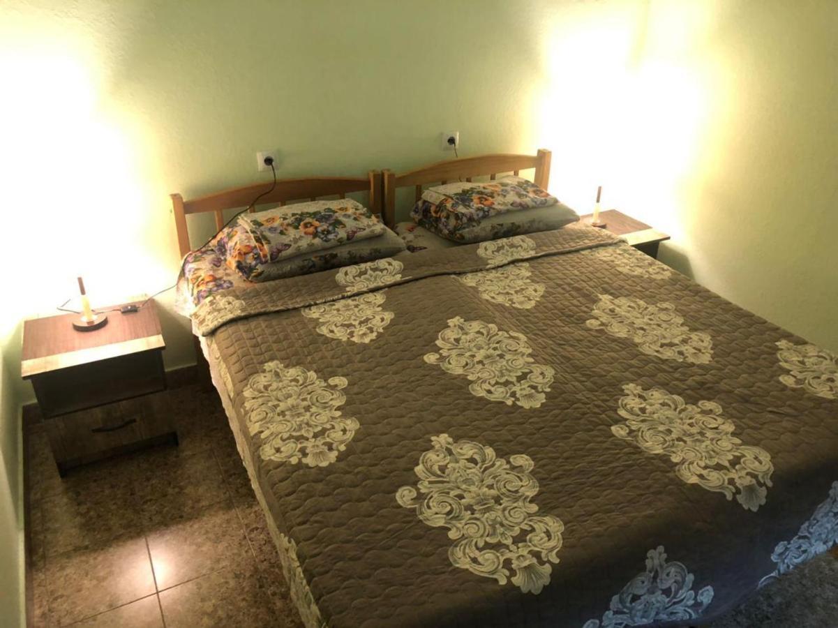 Hostel Bukhara Gold Tasjkent Exteriör bild