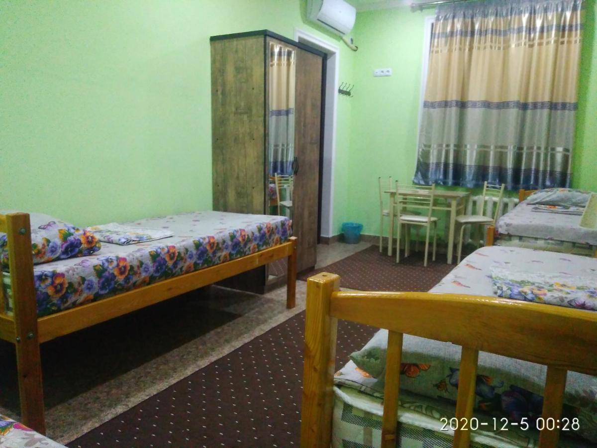 Hostel Bukhara Gold Tasjkent Exteriör bild