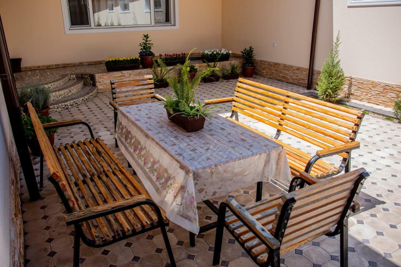 Hostel Bukhara Gold Tasjkent Exteriör bild
