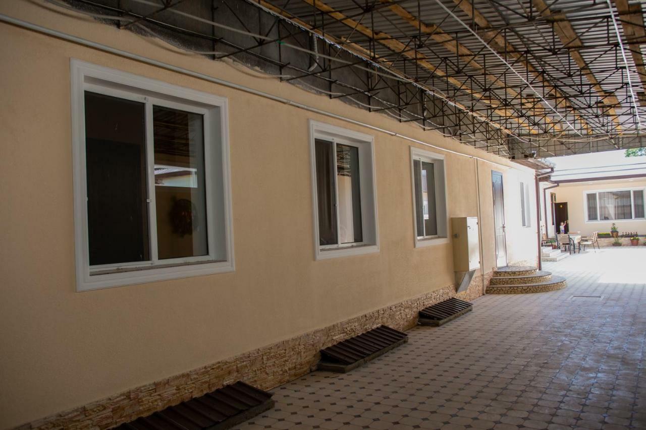 Hostel Bukhara Gold Tasjkent Exteriör bild