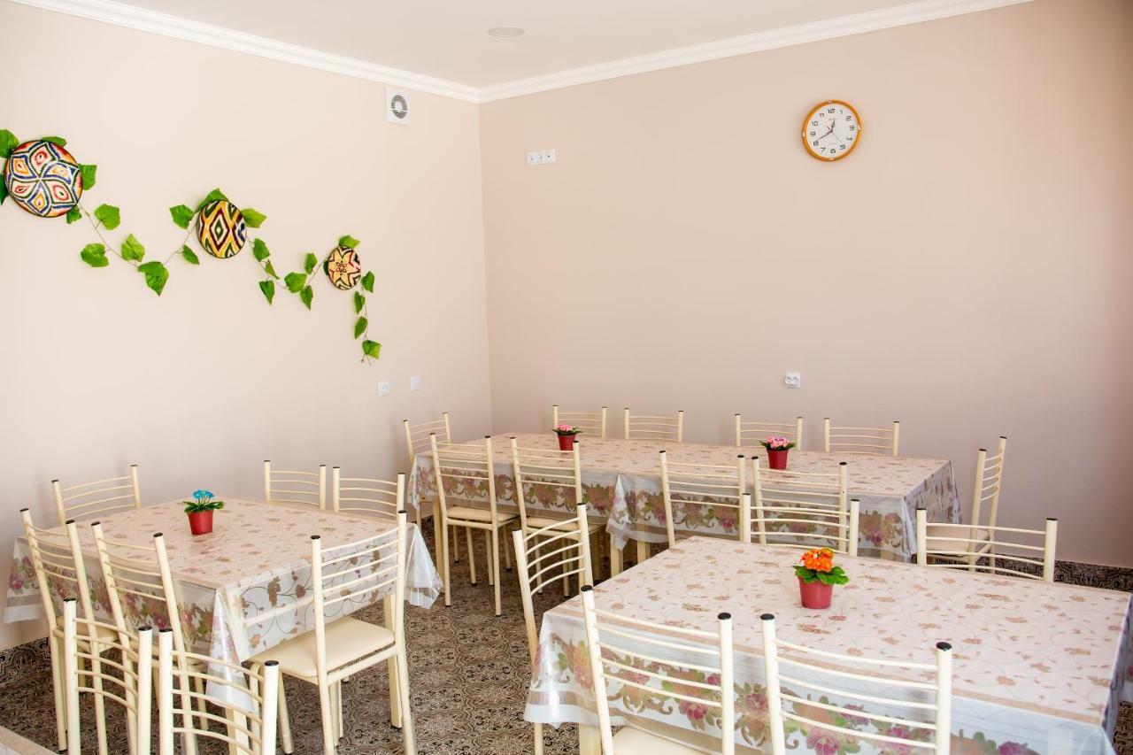 Hostel Bukhara Gold Tasjkent Exteriör bild