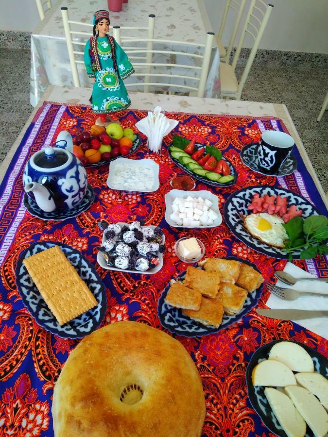 Hostel Bukhara Gold Tasjkent Exteriör bild