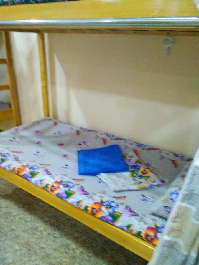 Hostel Bukhara Gold Tasjkent Exteriör bild